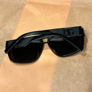 Men's Dolce & Gabbana Low Bridge Fit Sunglasses, DG4403F, Black